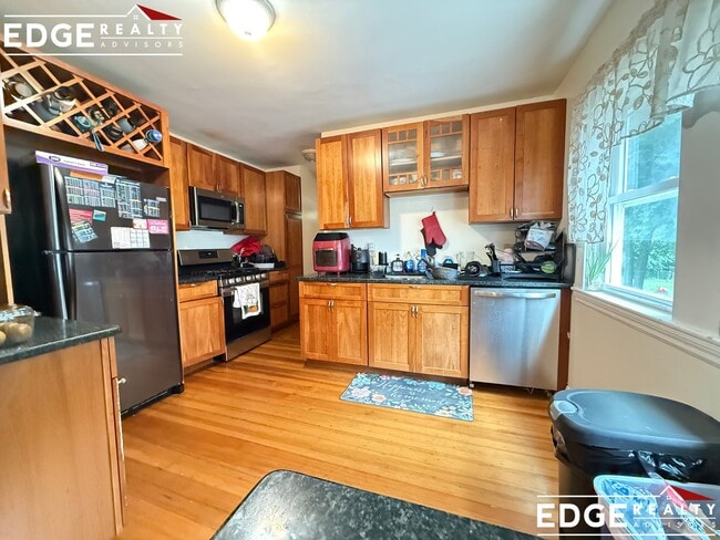 27 Perthshire Rd