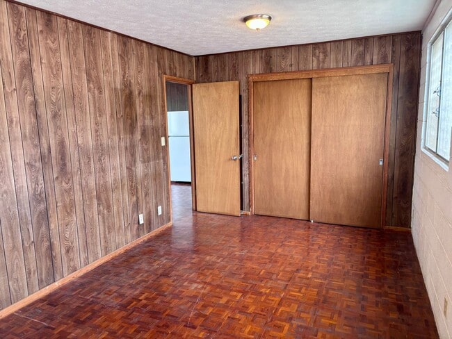 Photo - Available now a 3 Bedroom + Den, 1.5 bath duplex with 2 parking nested in Kaimuki