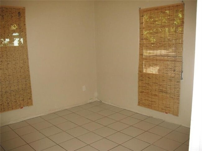 Photo - 2000 Rodman St Unit 1