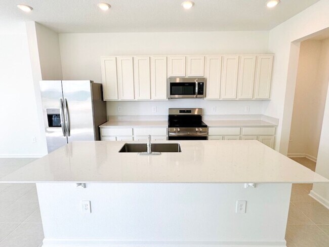 Photo - FOR RENT IN DAVENPORT 3 BEDROOMS AND 2.5 BATH