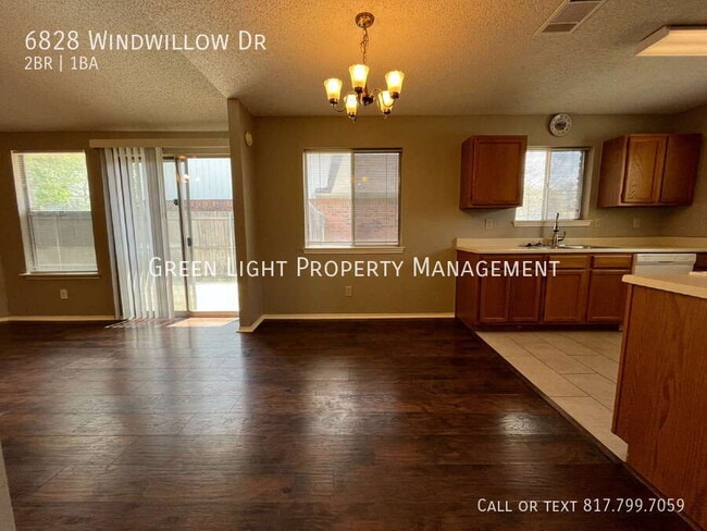 Photo - 6828 Windwillow Dr