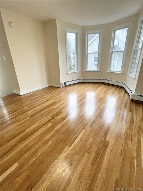 Photo - 31 Bayview Ave Unit 2