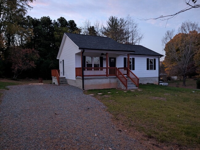 Building Photo - 976 Beck Rd