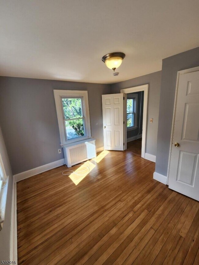 Photo - 10 Westcott St