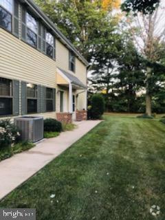 Building Photo - 438B Willow Turn Rental