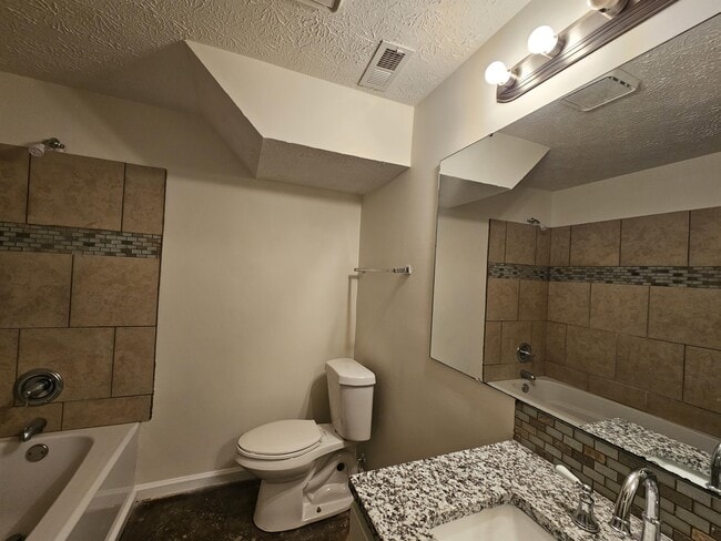 Photo - 9432 Lexington Cir