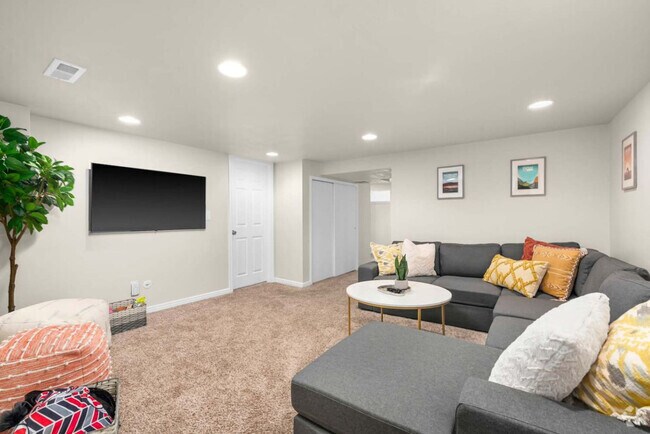 Building Photo - 2978 S Imperial St Unit ID1249881P Rental