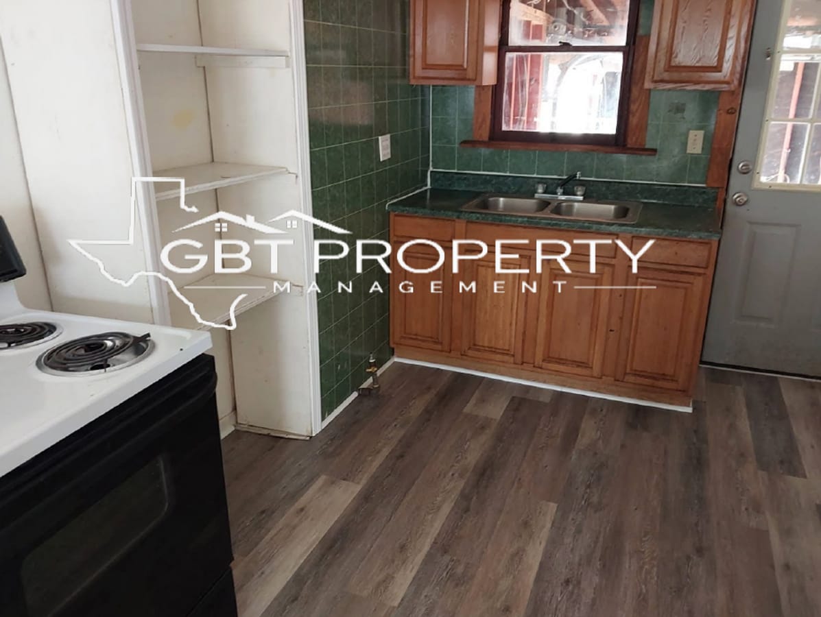 2 Bedroom 1 Bath Home! - 2 Bedroom 1 Bath Home!