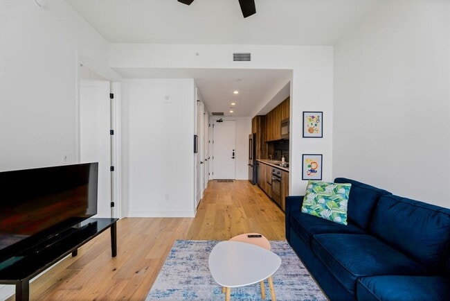 Photo - 84 Northeast Dr Unit 3708