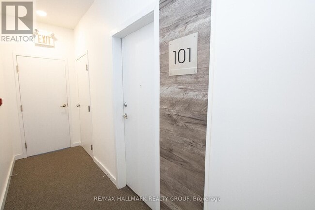 Photo - 1308 Thames St Unité 101