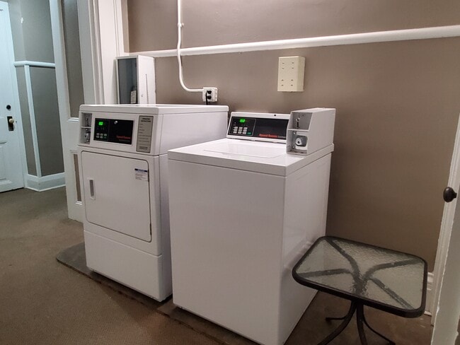 Photo - 515 W Washington St Unit 3