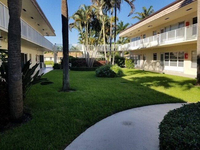 Photo - 638 Snug Harbor Dr Unit E4