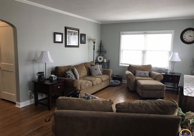 Photo - 800 SW High Ave