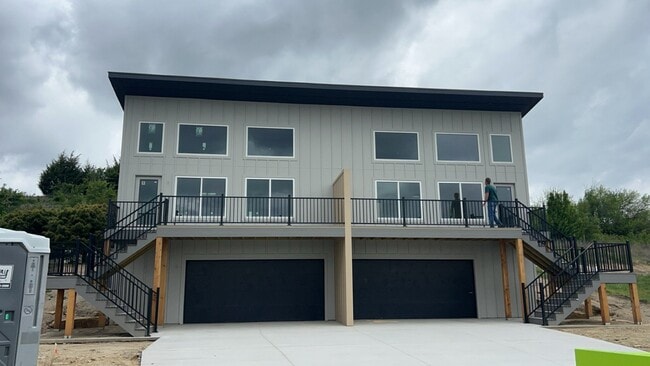 Building Photo - 4849 NW Astor Park Dr