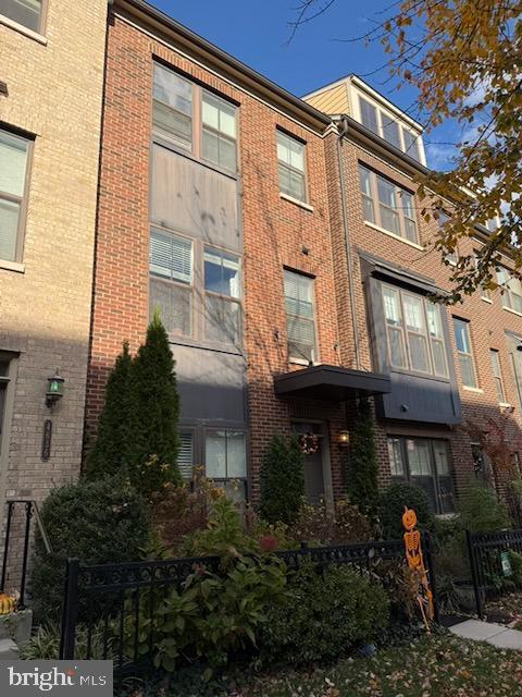 Photo - 4638 Woodberry St