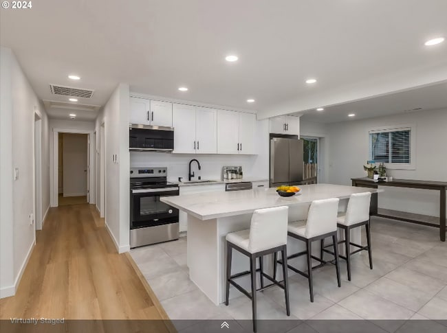 Photo - 3805 E 11th St