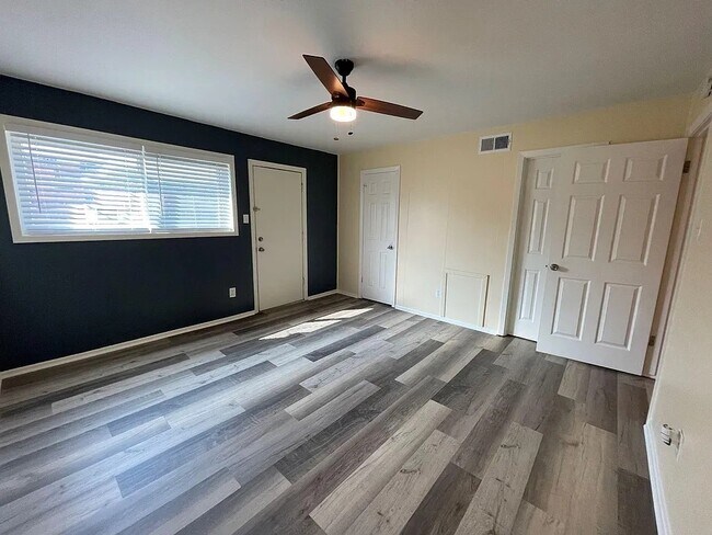 Photo - 724 S 1st St Unidad 14
