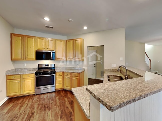 Photo - 2923 Villa Lake Dr