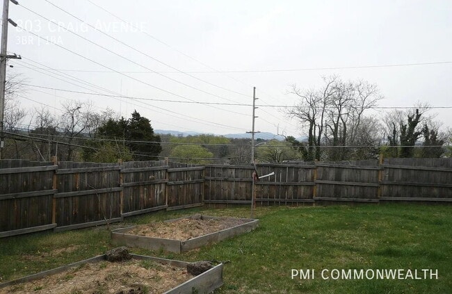 Photo - 803 Craig Ave