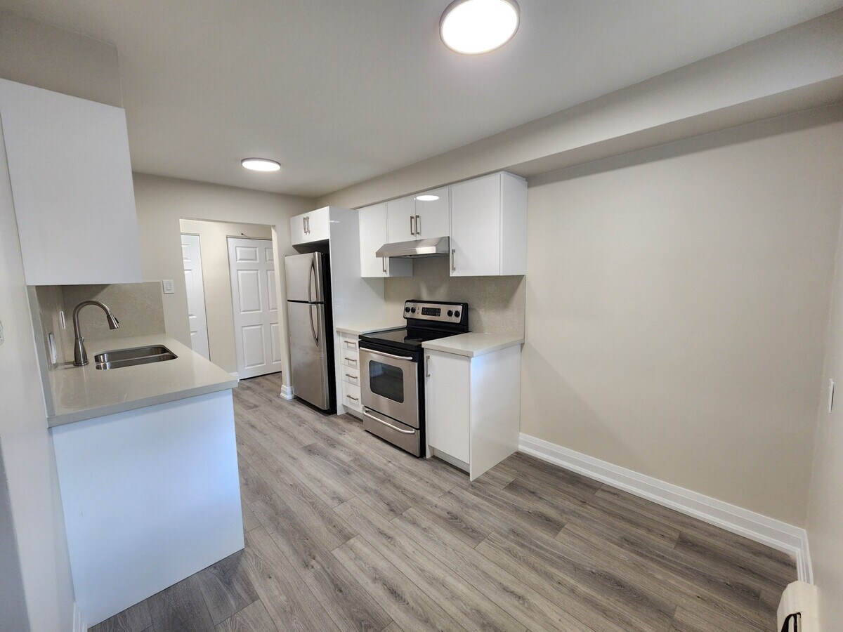 Photo - 2 Normandy Dr