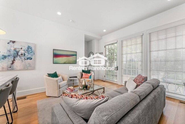 Photo - 679 Arcos Way SE