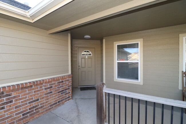 Photo - Spacious duplex for rent!