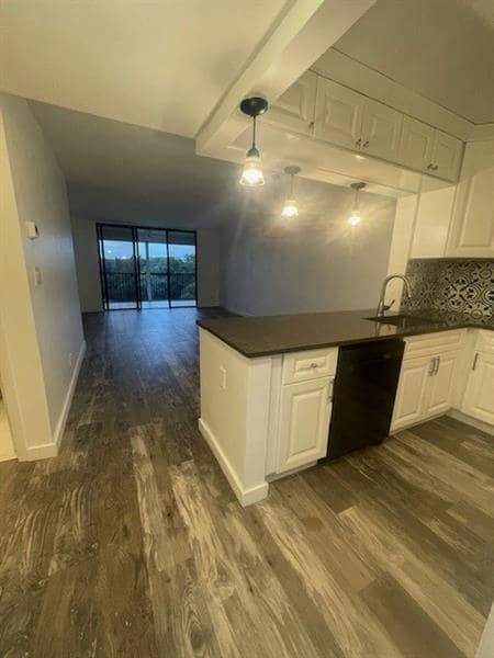 Building Photo - 3050 NW 42nd Ave Unit 509-c