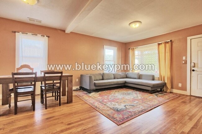 Photo - 5514 SE Malden St