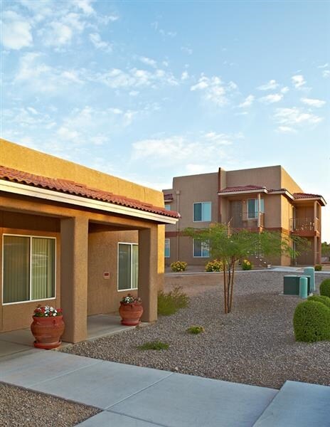 Mountain Pointe - Mountain Pointe Apartments