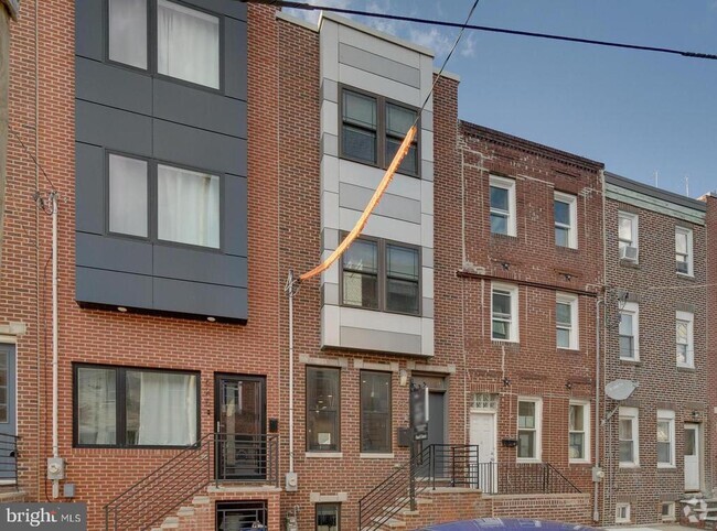 Building Photo - 623 Emily St Rental