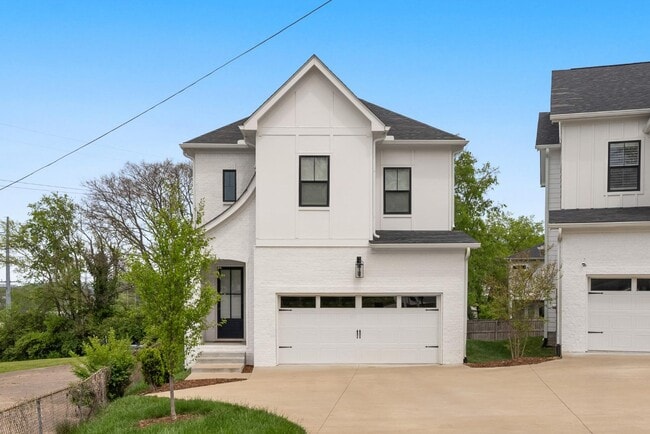 Building Photo - 500 Waycross Dr