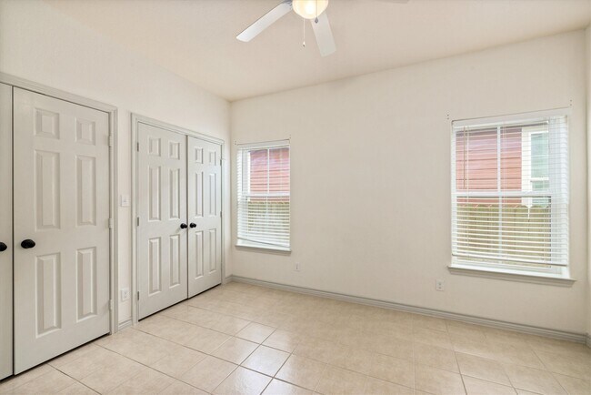 Building Photo - 7308 Magnolia Blossom