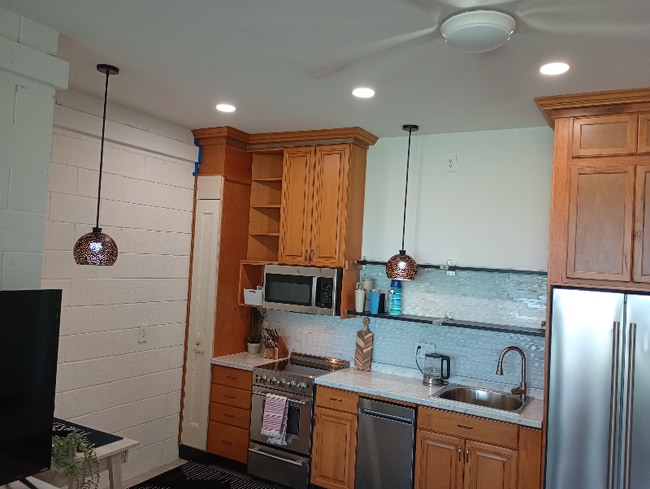 Photo - 2053 Carolina Ave