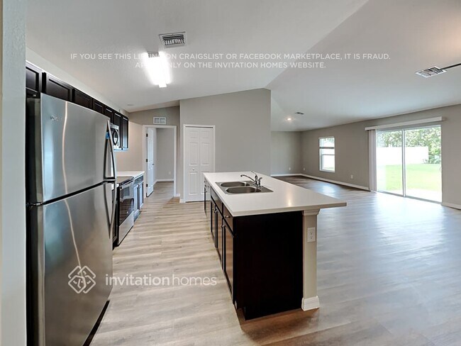 Photo - 1106 NE 13th Pl