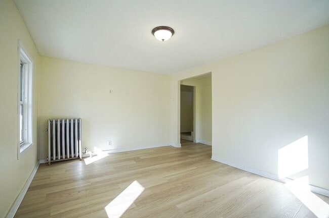 Photo - 8 Beaudoin Ct