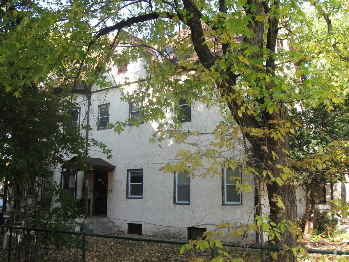 Photo - 2734 Garfield Ave