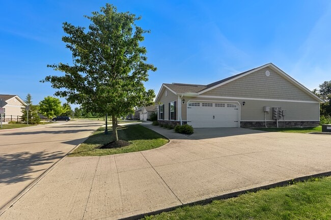 Photo - Redwood Delaware