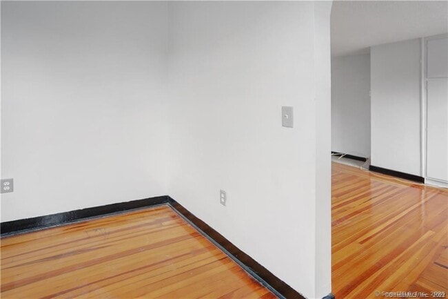 Photo - 768 State St Unit 4