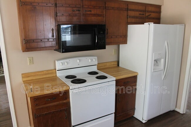 Photo - 2010 Sky Vista Dr W