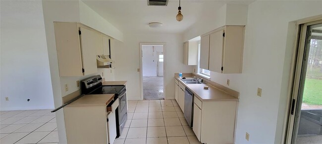 Photo - 495 Fort Smith Blvd