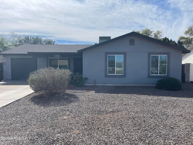 Photo - 3511 E Greenway Ln