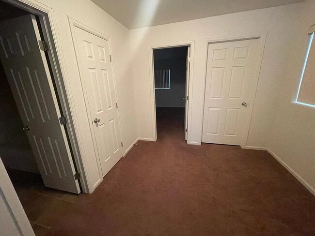 Photo - 1031 Meadow Ln