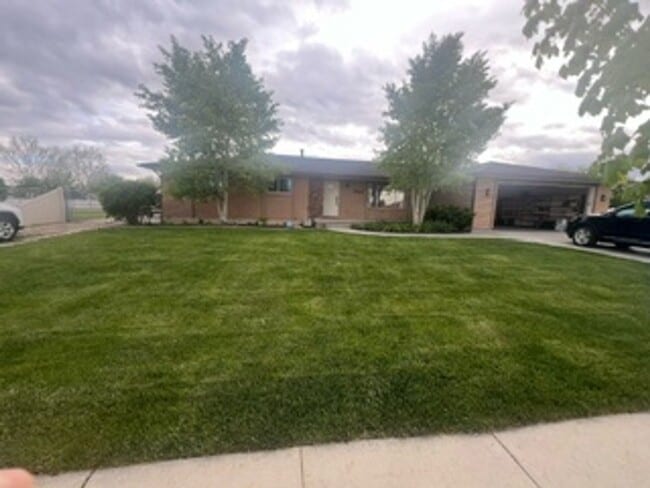 Photo - 1963 W 9585 S