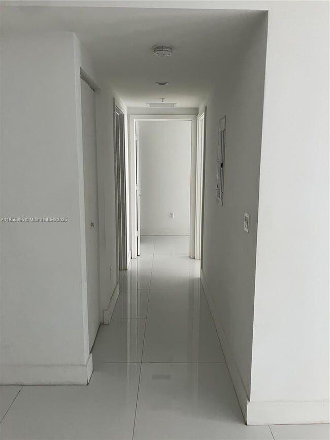 Photo - 1010 SW 2nd Ave Unit 1806