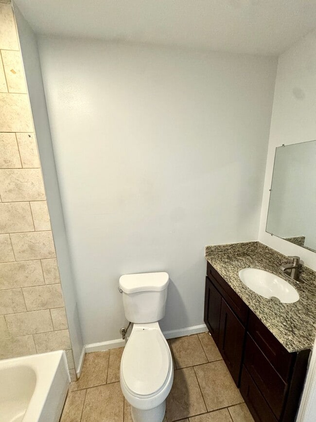 Photo - 388.5 Greenleaf St Unit 1st Floor