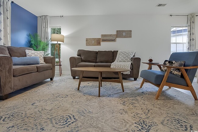 Photo - 1204 River Oaks Dr