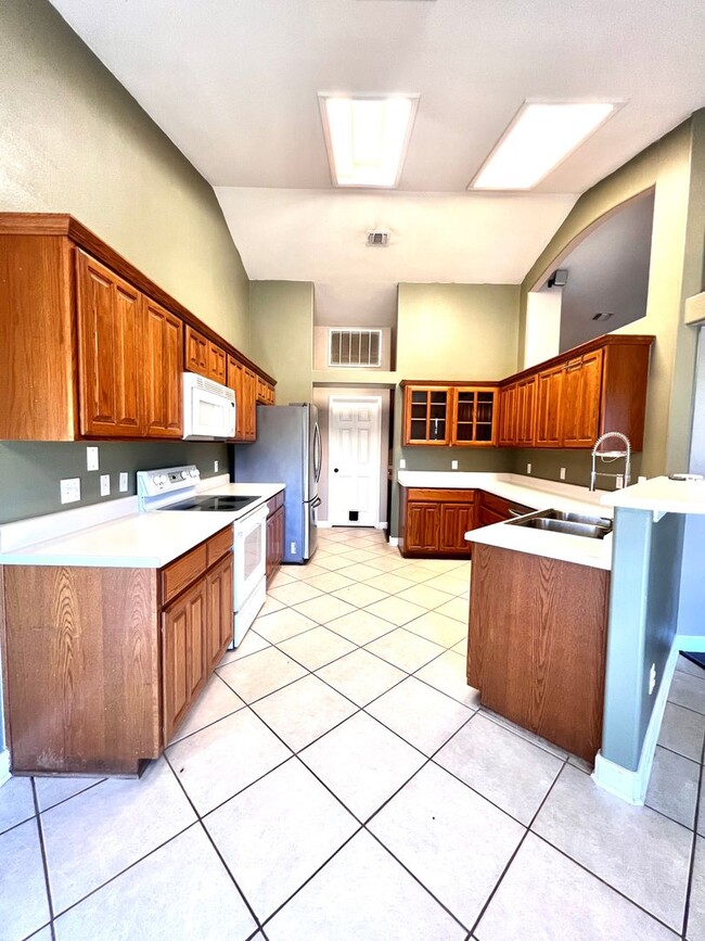Photo - Beautiful Home In Oak Hollow Estates