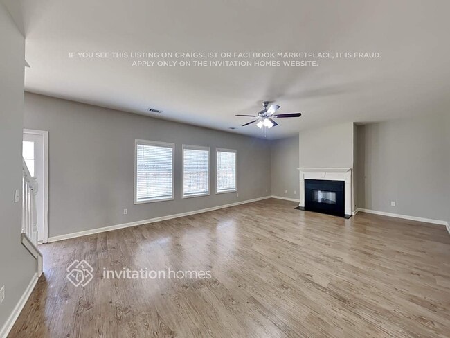 4700 Ferncrest Pl