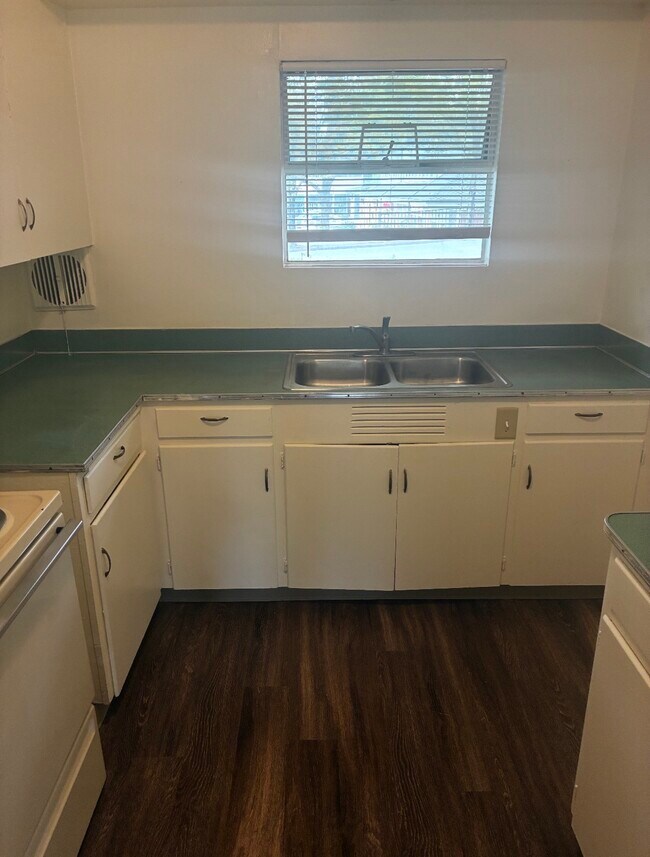 Photo - 50 Northshore Rd Unit #28