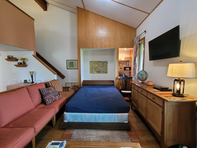 Photo - 102 Valley View Dr